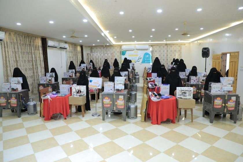 With the support of UNFPA, Economic Empowerment Grants were Delivered to 28 Beneficiary Women in Seiyun