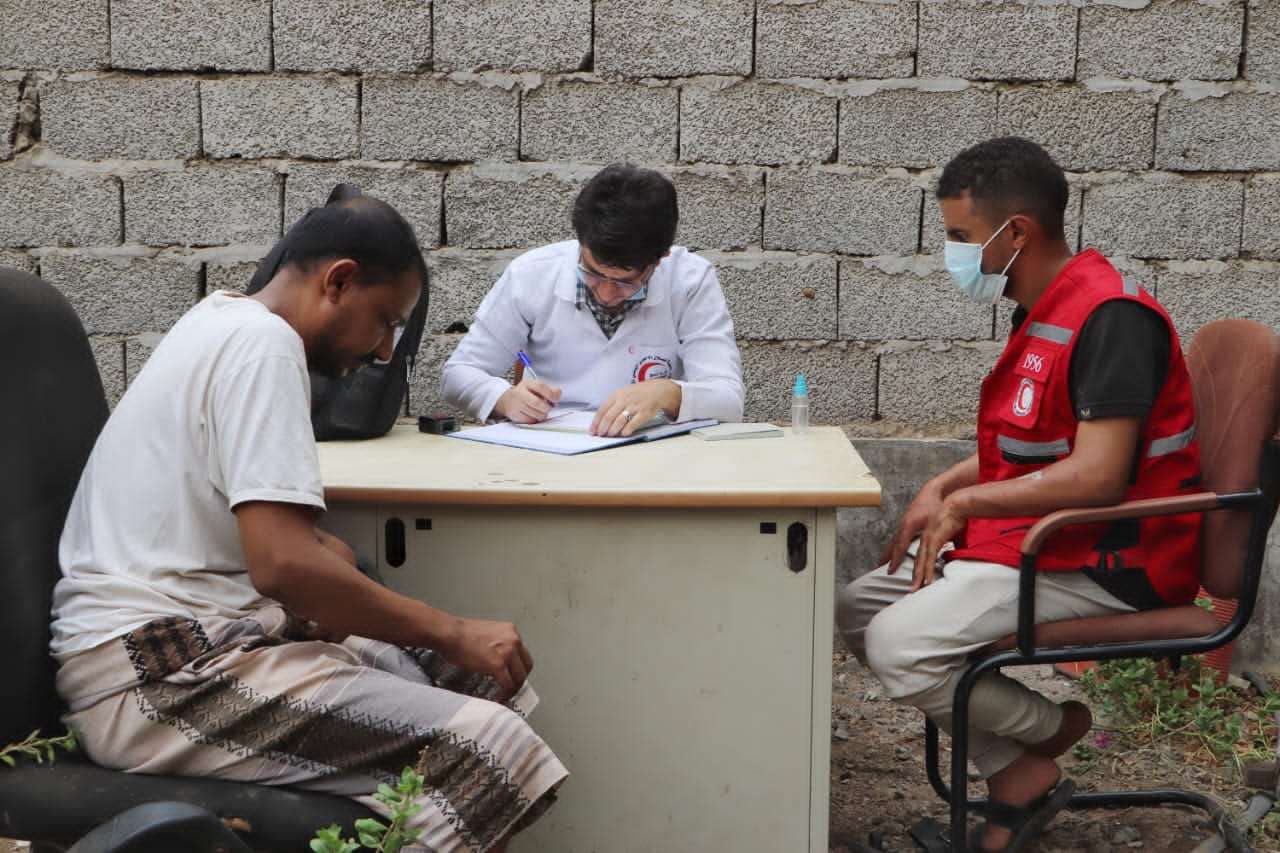 ICRC Supports Cash Assistance Project in Taiz, Benefiting Dhabab, Bardad, and Al-Najadah Areas