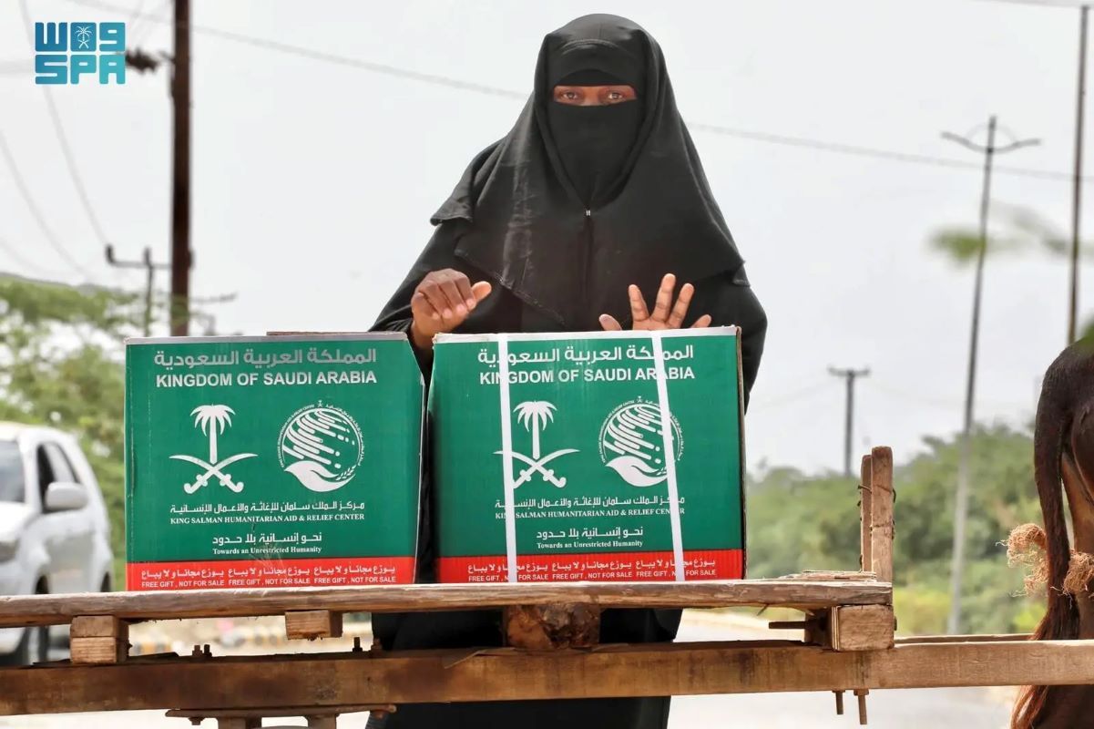 King Salman Relief Center Distributes Over 1,000 Food Baskets in Taiz and Abyan Governorates