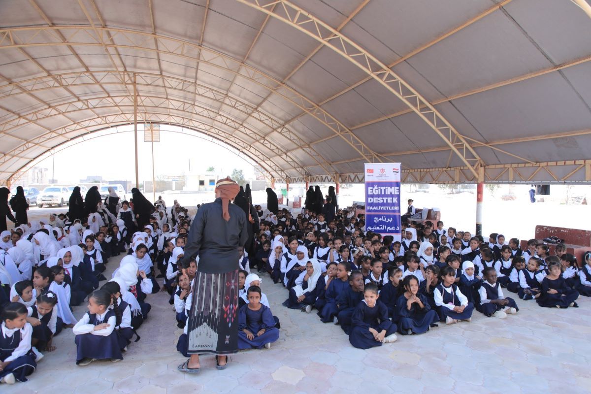 Coalition for Relief and Building Launches School Bag Project in Al-Mahra Governorate with Turkish Funding